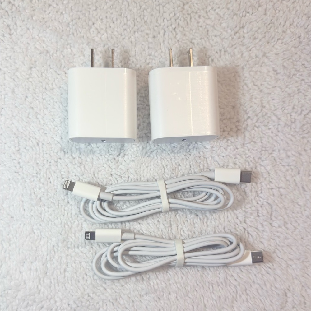 Pack of 3 Fast Charging Chargers (20W USB-C + Lightning Cable) New In Box - Picture 10 of 10